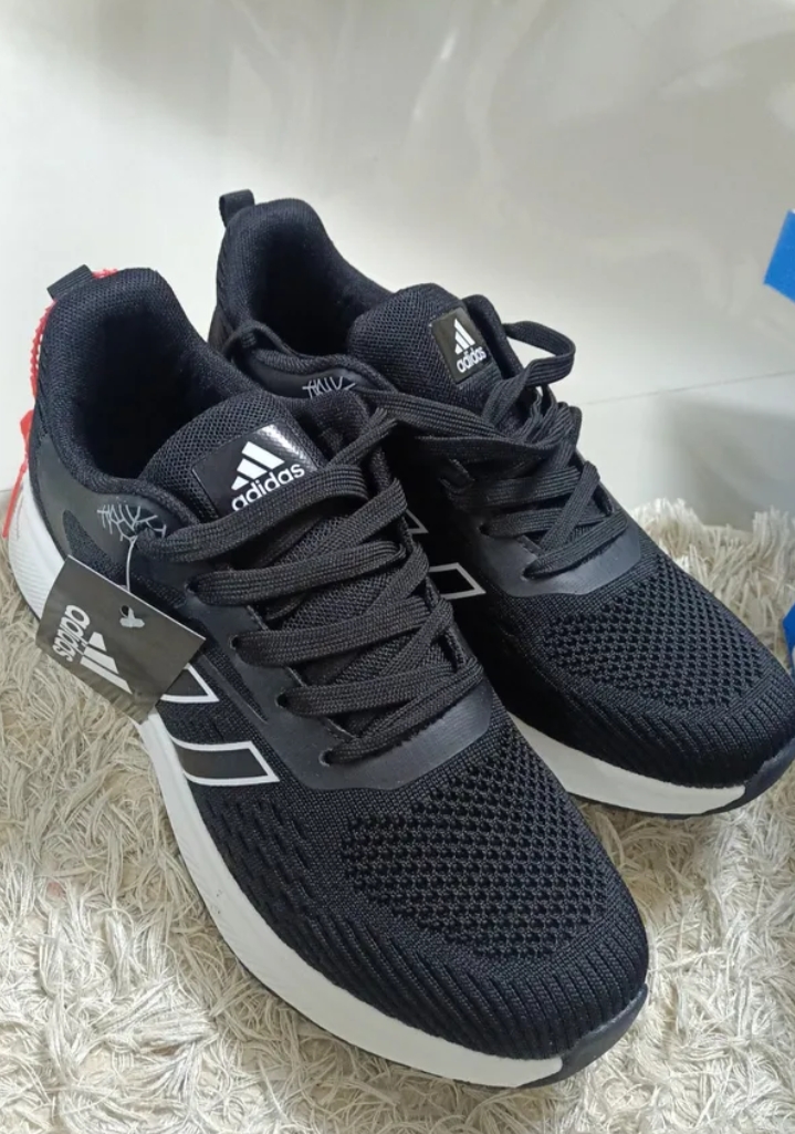 جوتي رياضي اصلي