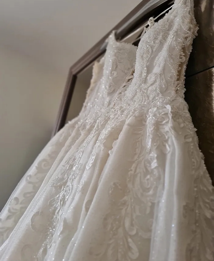 فستان زفاف فخم وانيق
