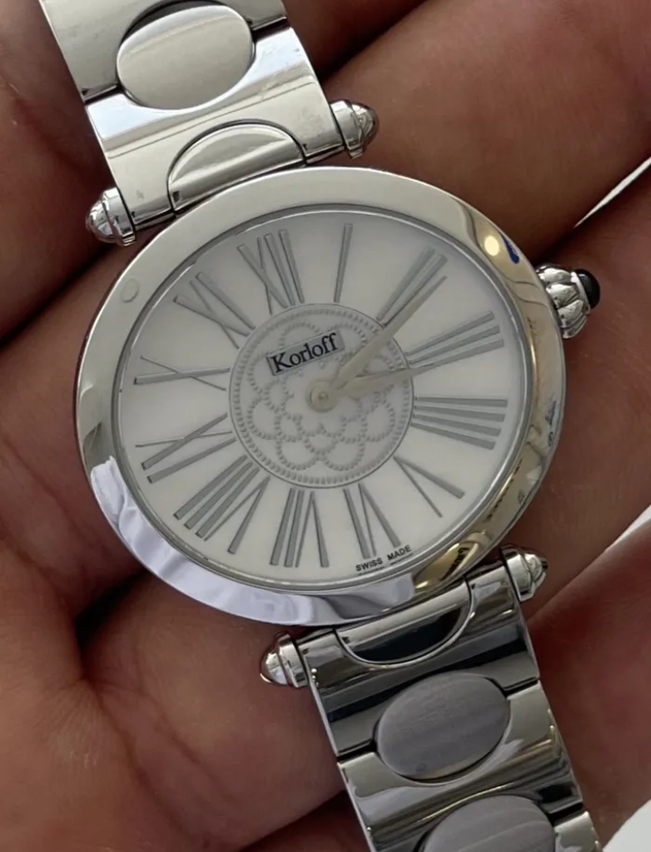 ساعة كورلوف نسائيه korloff اصليه
