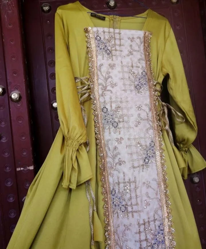 لبسة جميلة للمناسبات