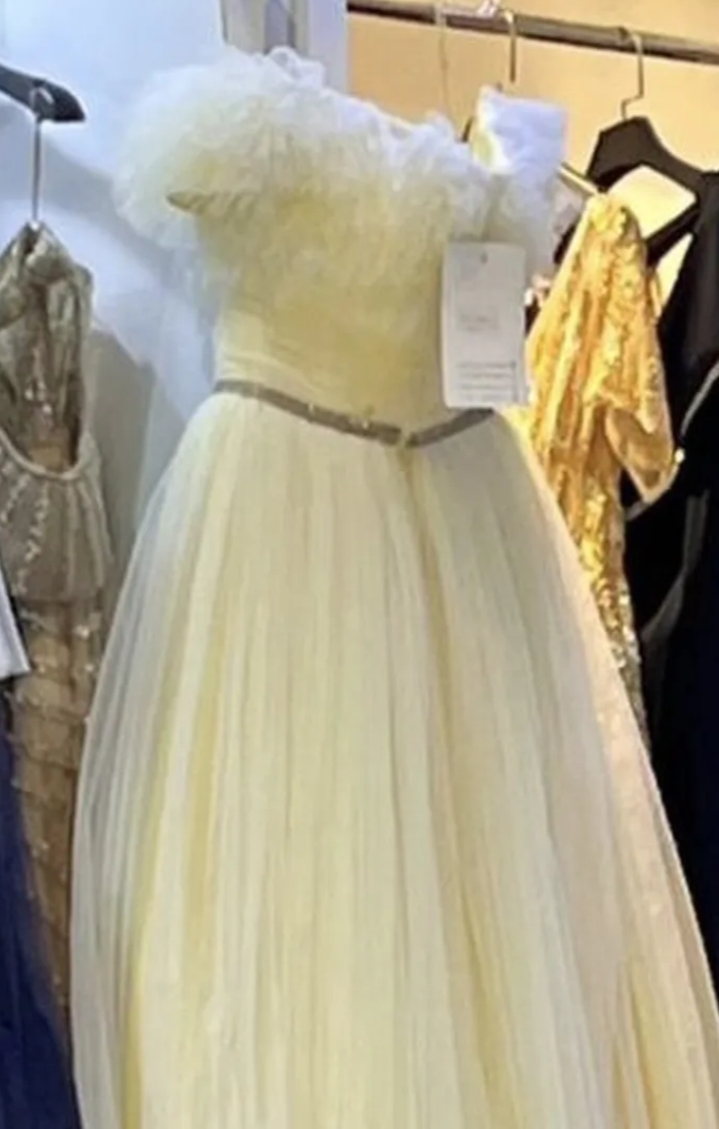 فستان حفلات او خطوبه واعراس