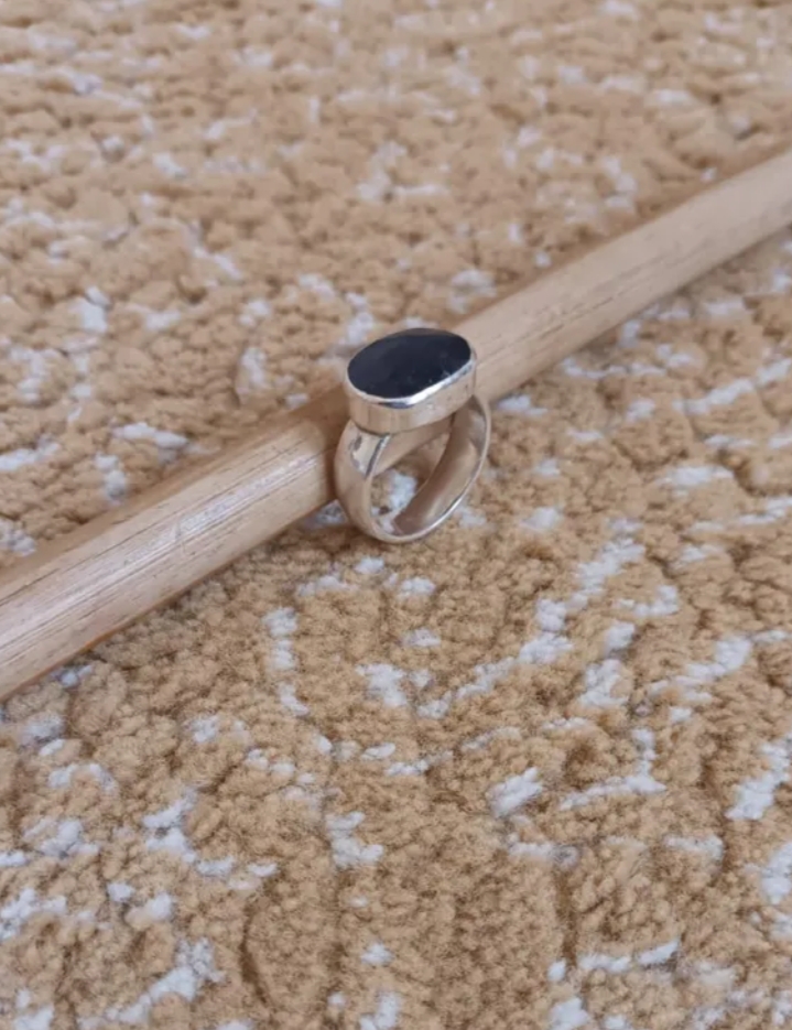 خاتم رجالي نسائي بحجر ياقوت