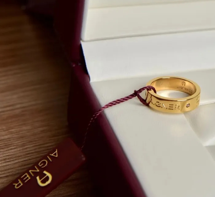 خاتم اجنر Aigner ring