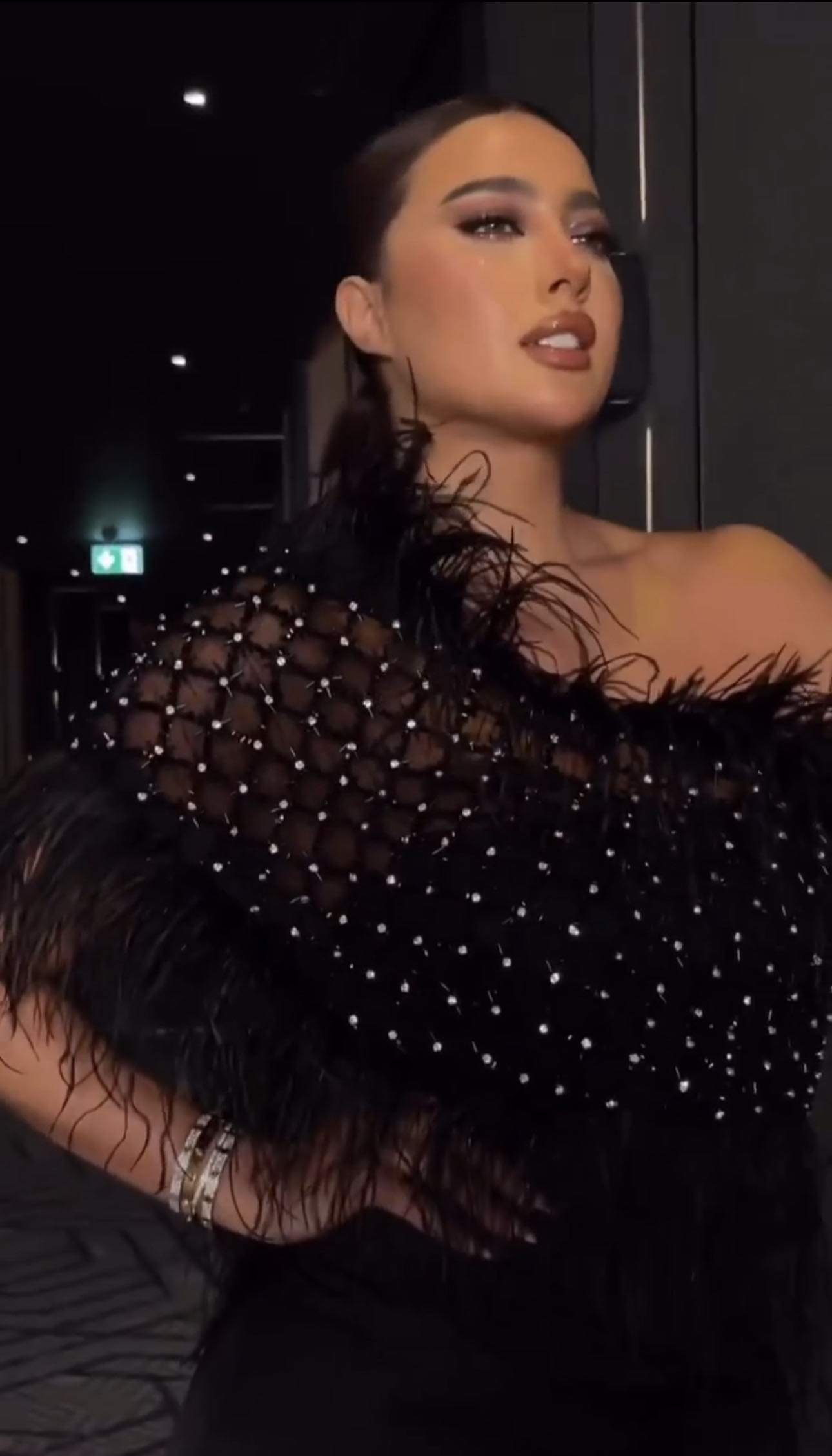 للبيع فستان من هديل المزيد