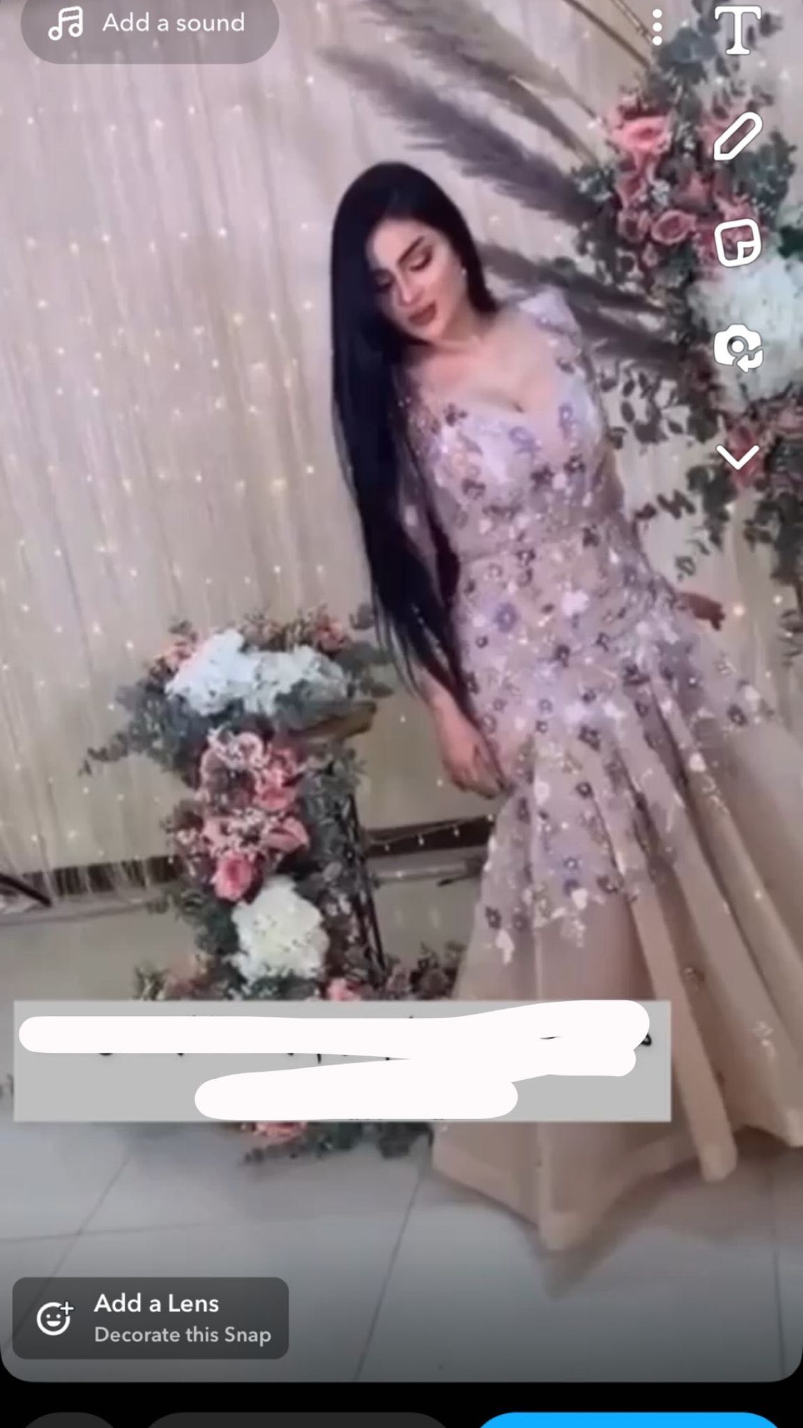 فستان لبسه وحده ساعتين