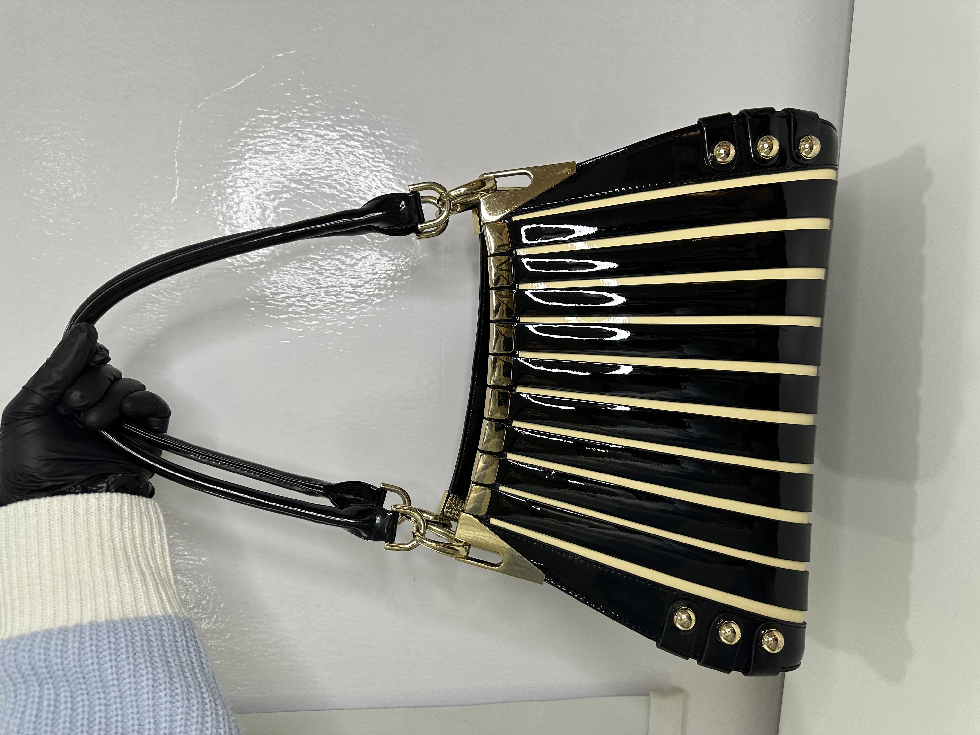 شنط ماركات للبيع مستعمل