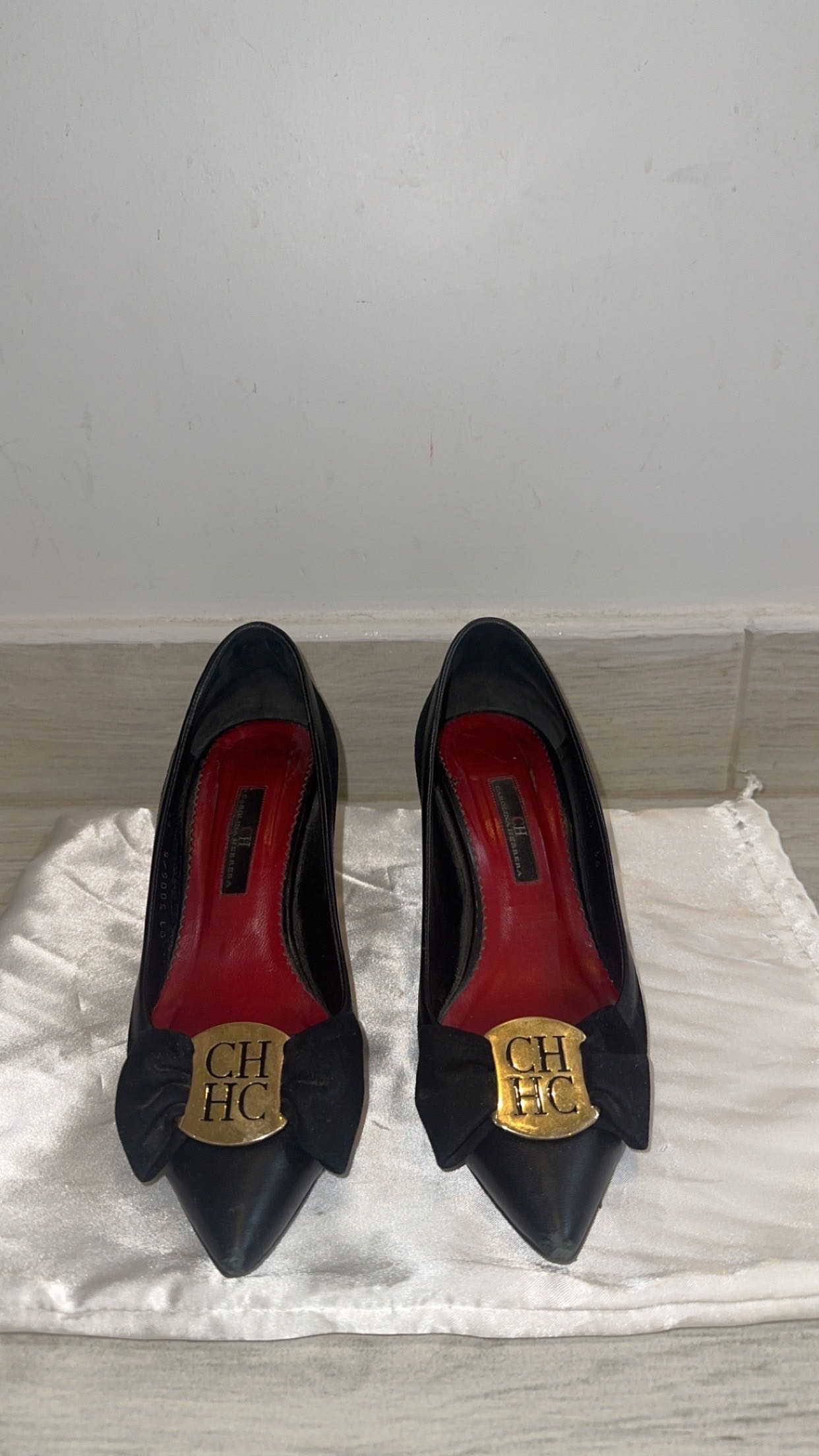 كعب كارولينا هيريرا