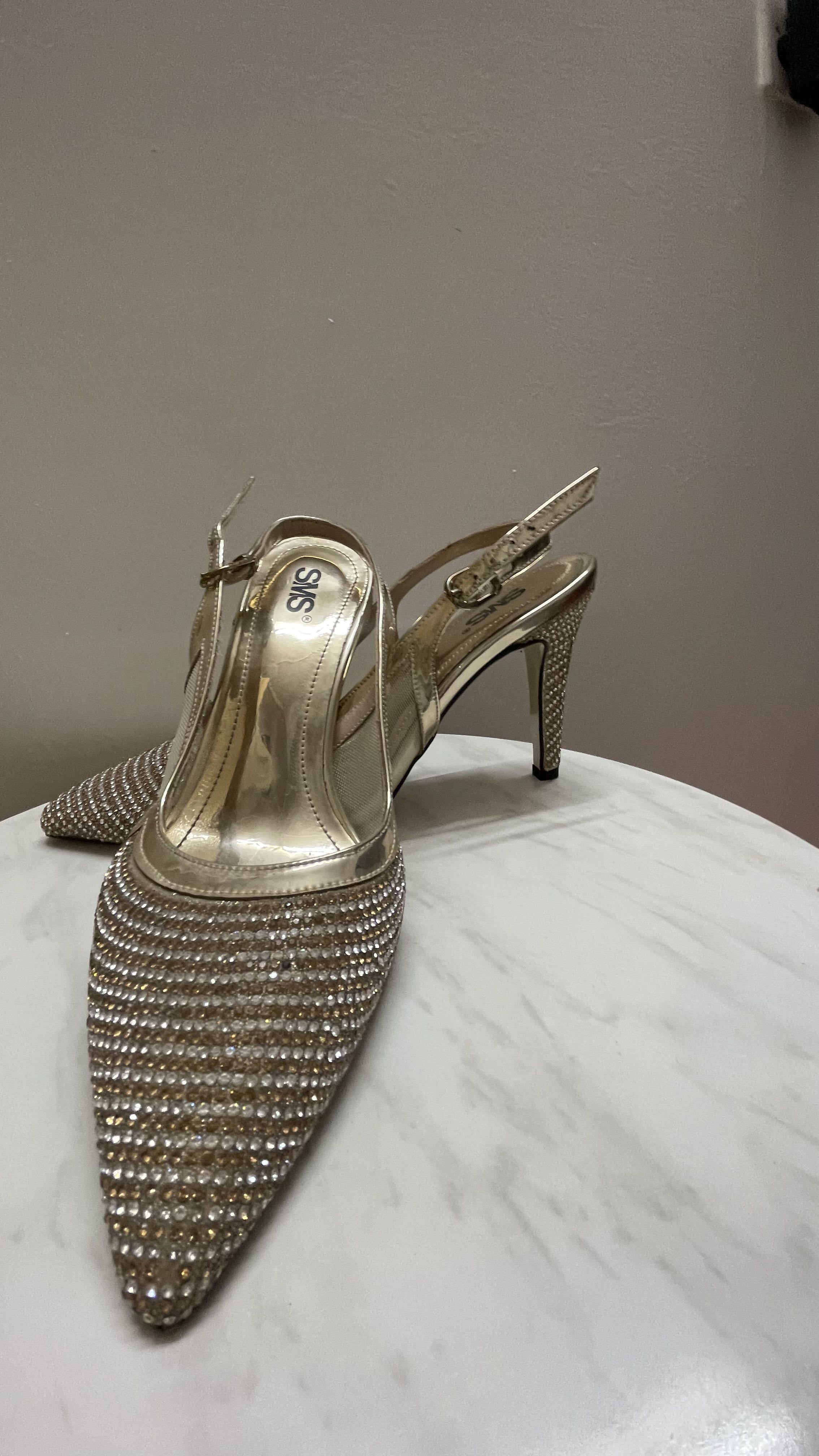 كعب مناسبات