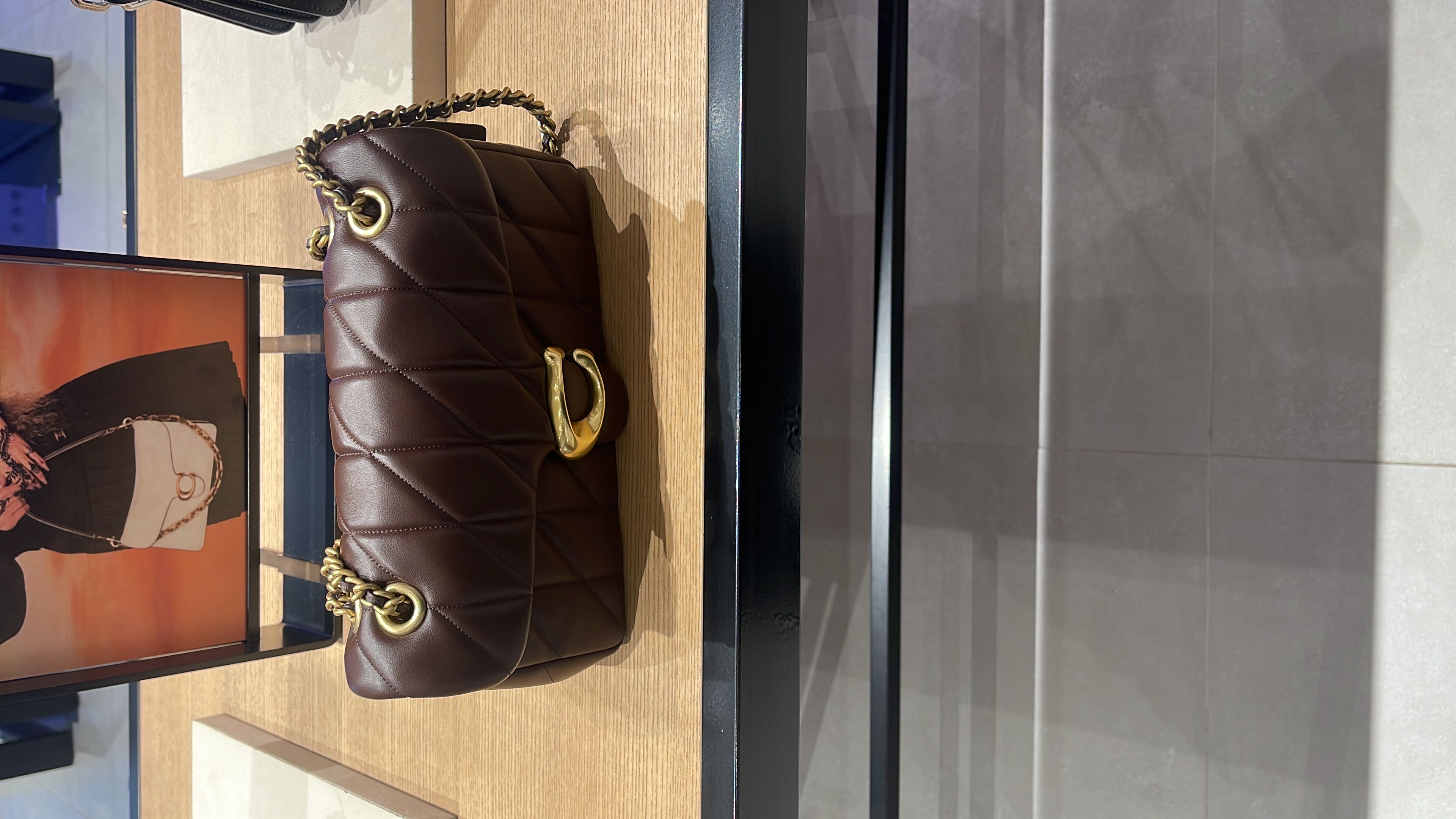 شنطه كوتش للبيع