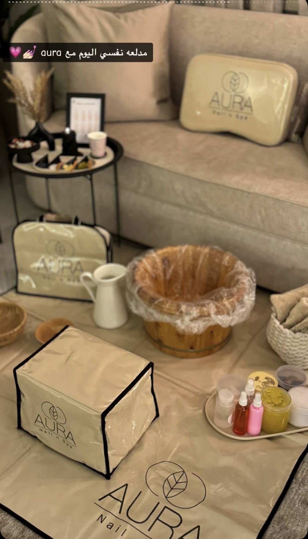 Basic mani & pedi