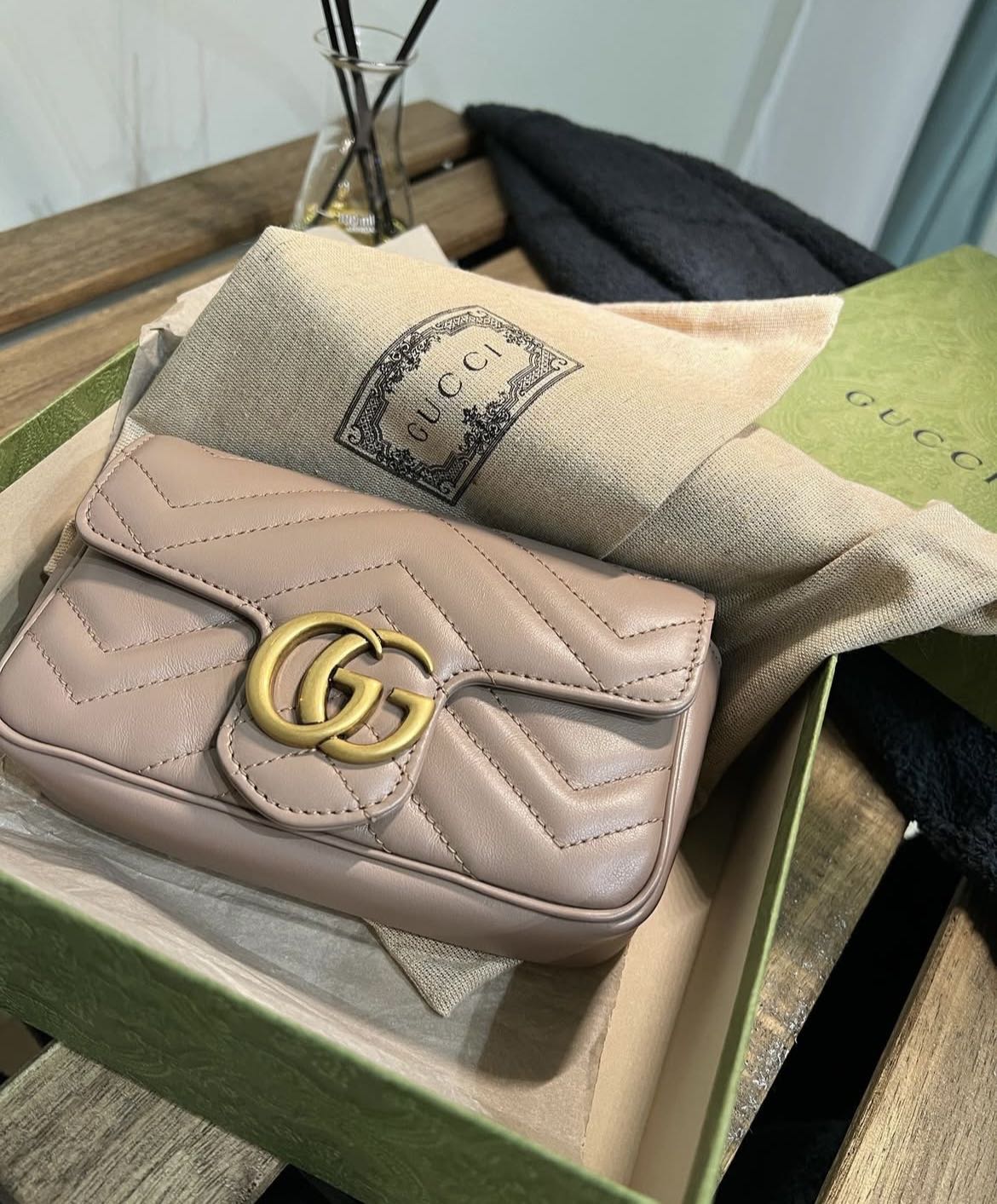 شنطة غوتشي بيج وردي