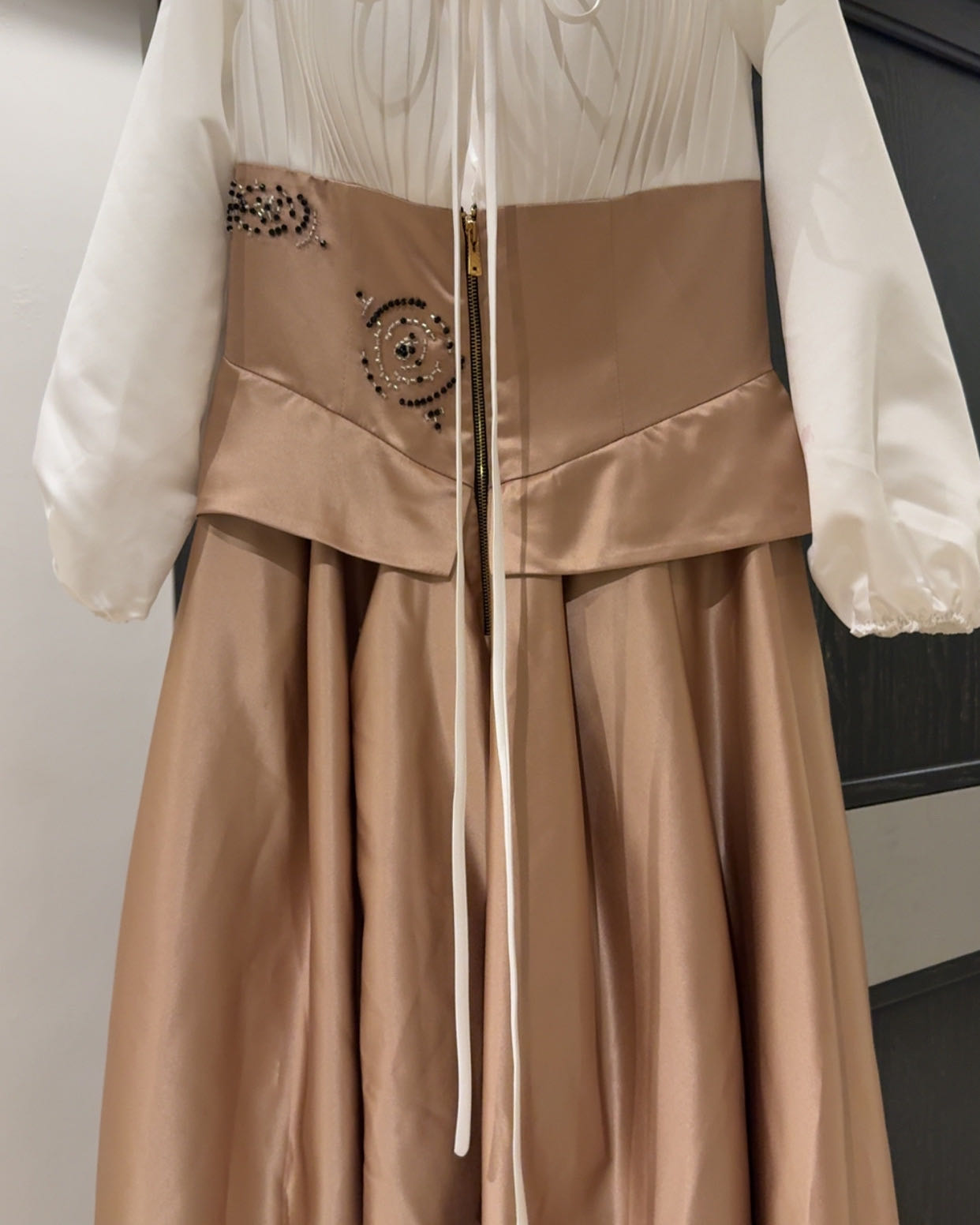 فستان مناسبة جديد