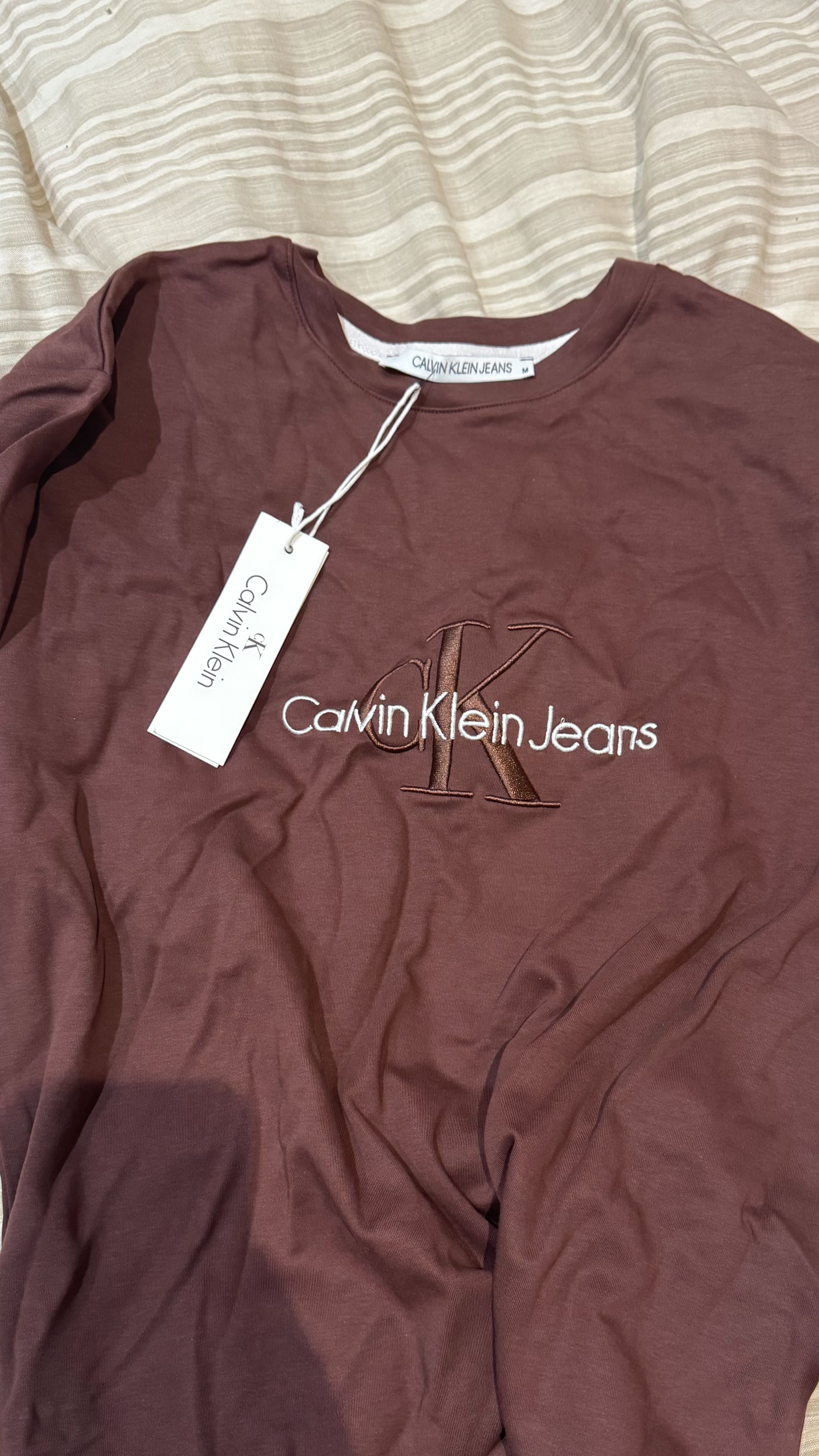 تيشرت فان كليف جديد اصلي