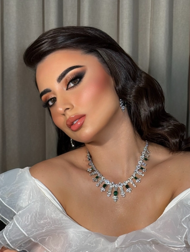 لوك حكاااية ❤💄💅