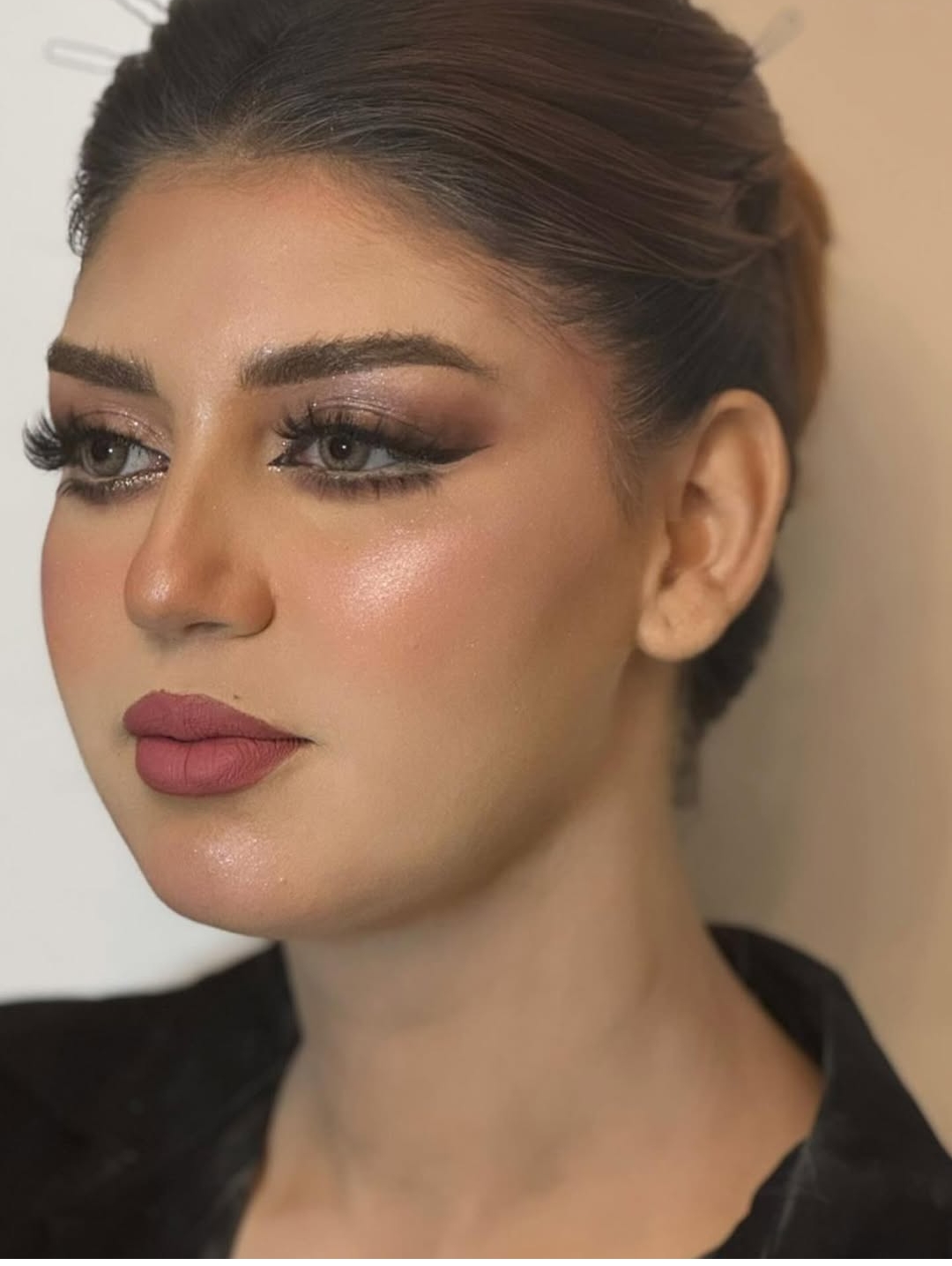 عيونج تبرق بعد المكياج ✨