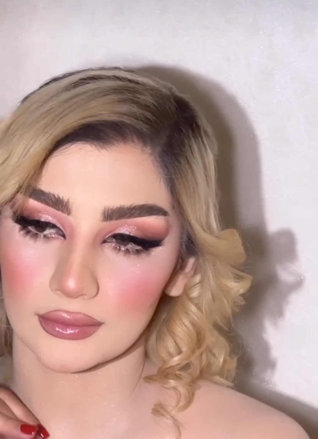 الميكب هالمرة شي فاخر 😍