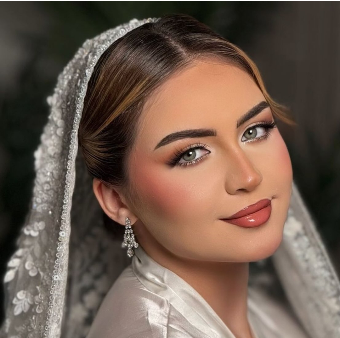 لمستي تخلي الكل يسأل 💫