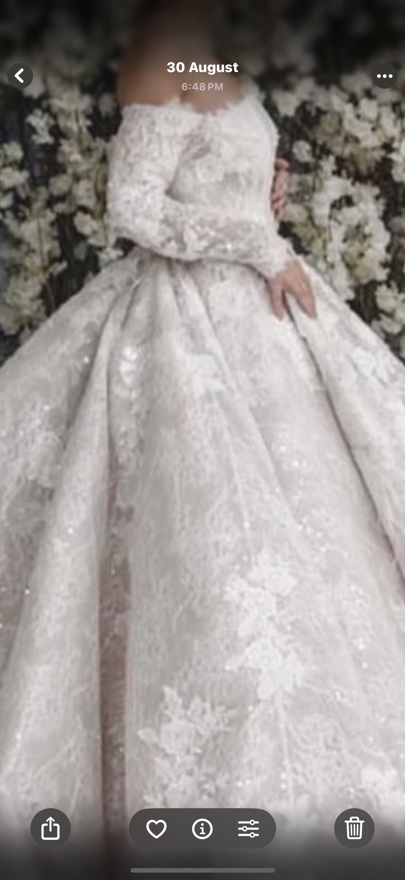 فستان زفاف bride tiara