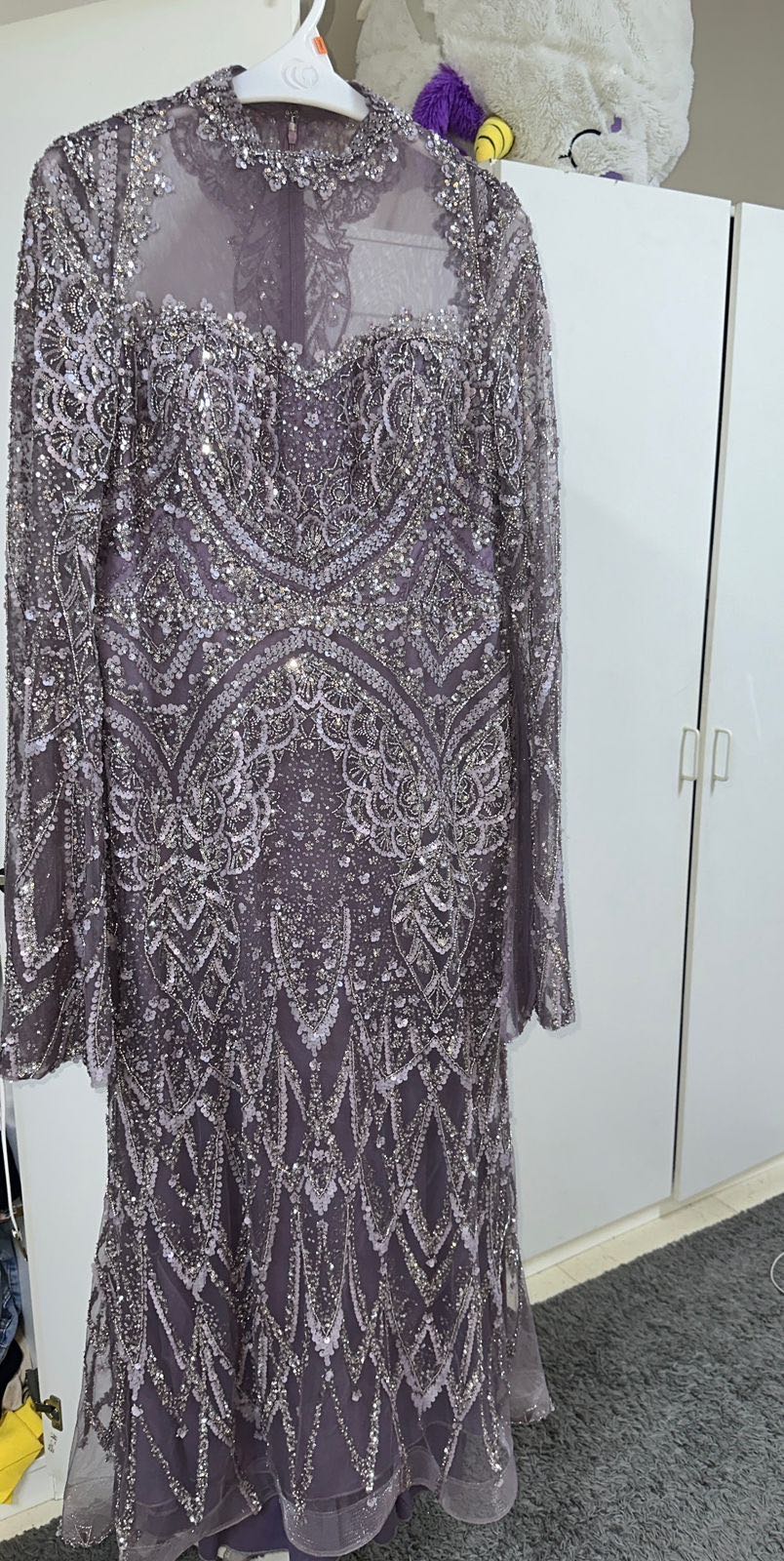 فستان سهرة فخم