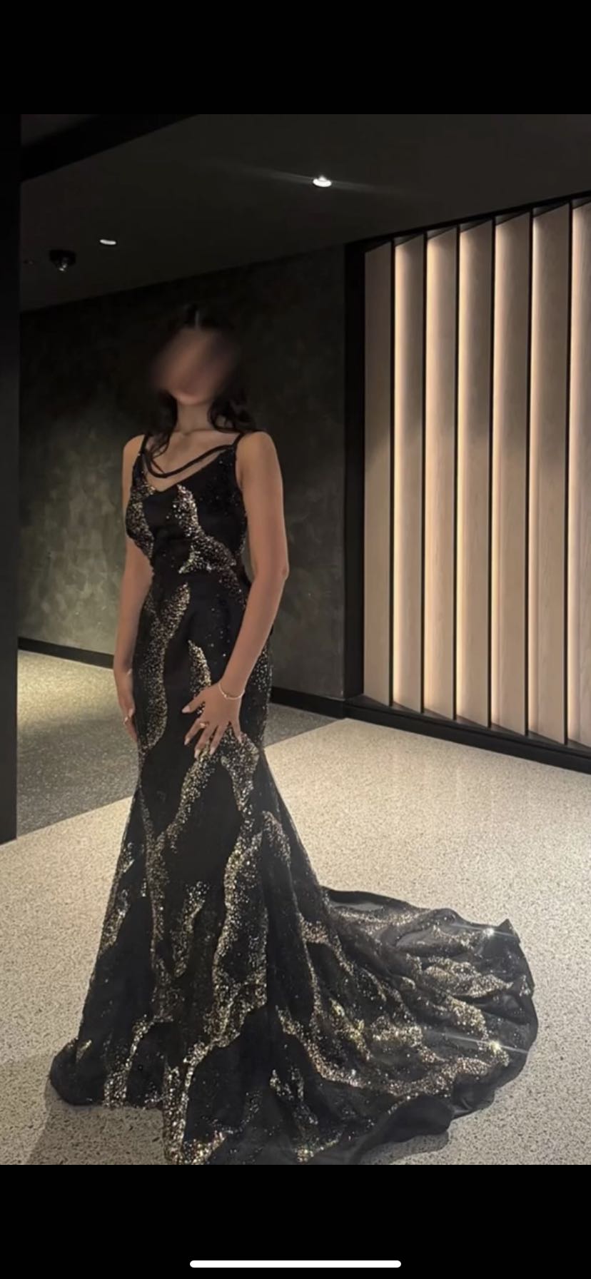 فستان من الصممه اسبار