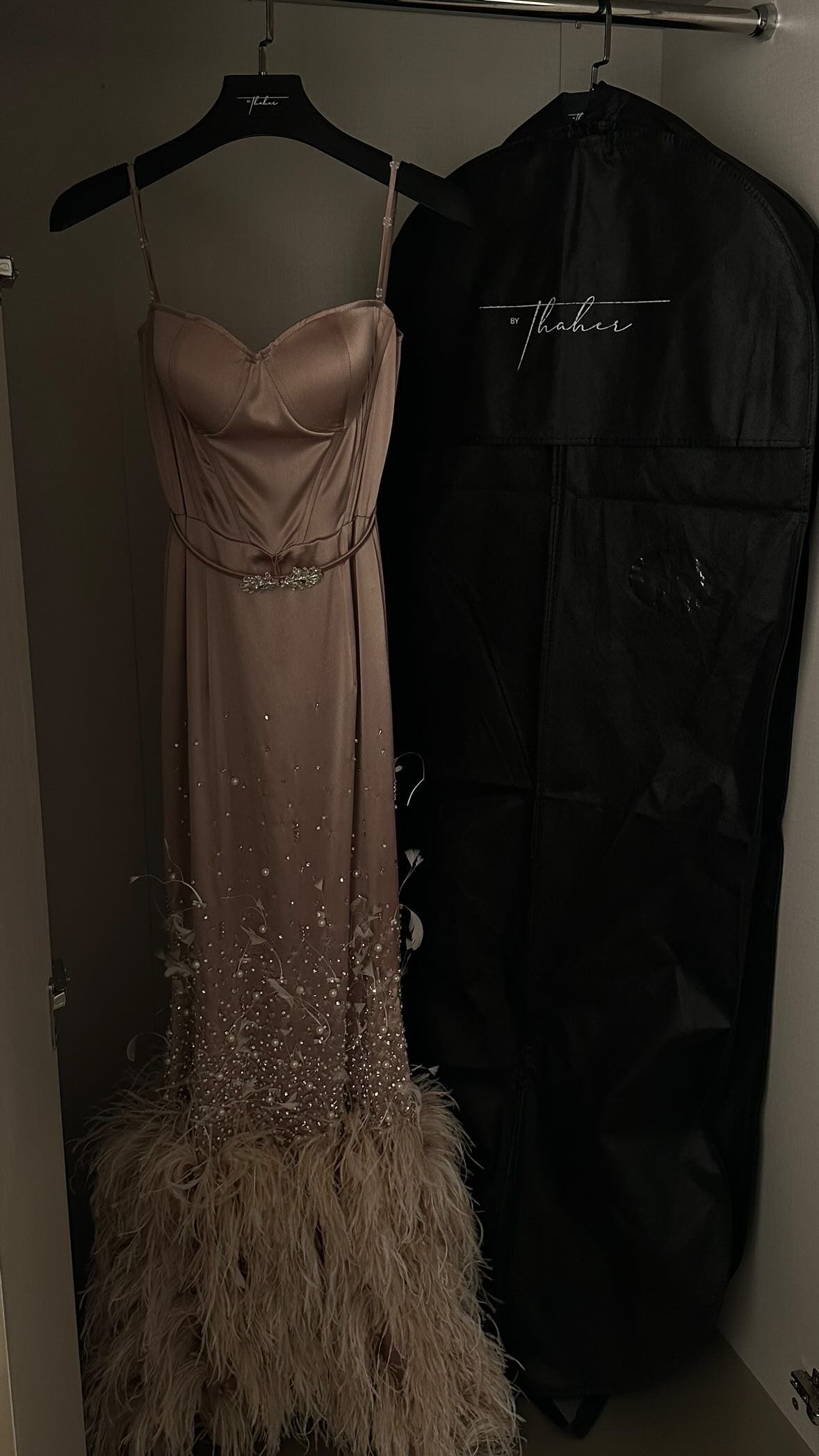 فستان ظاهر باقر