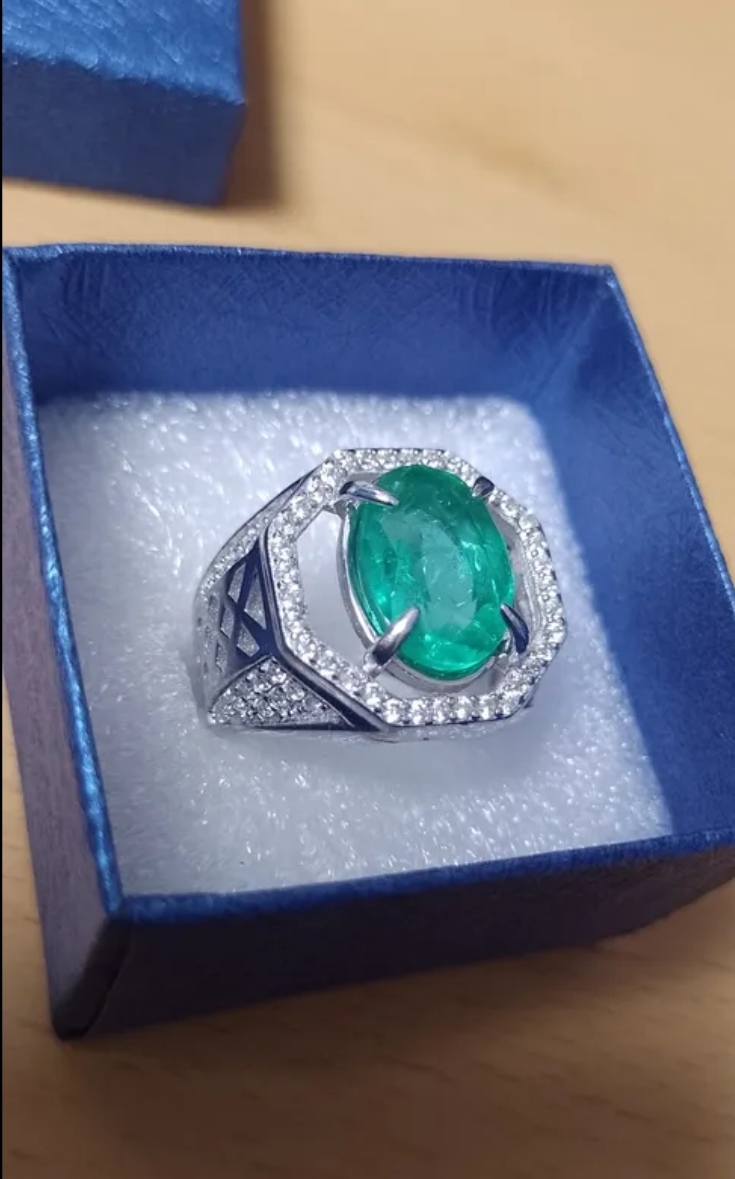خااتم فضه بحجر زمرد