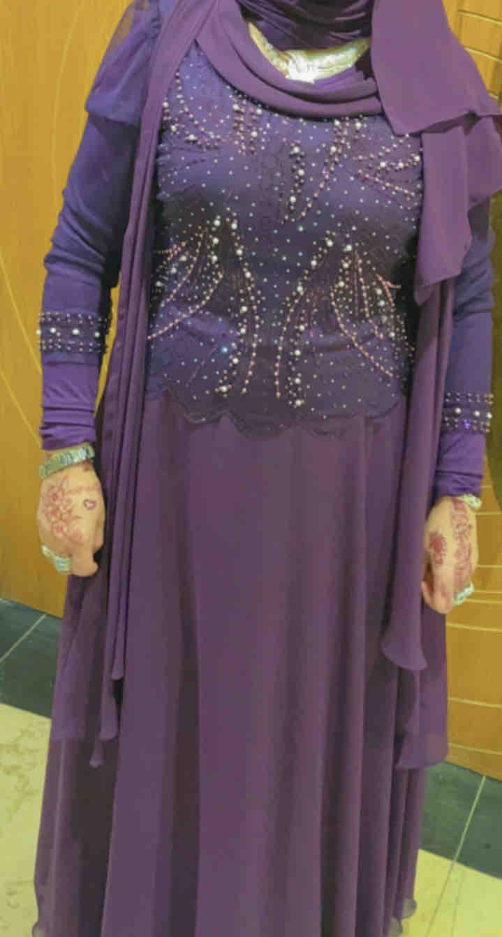 فستان بنفسجي للسهرة