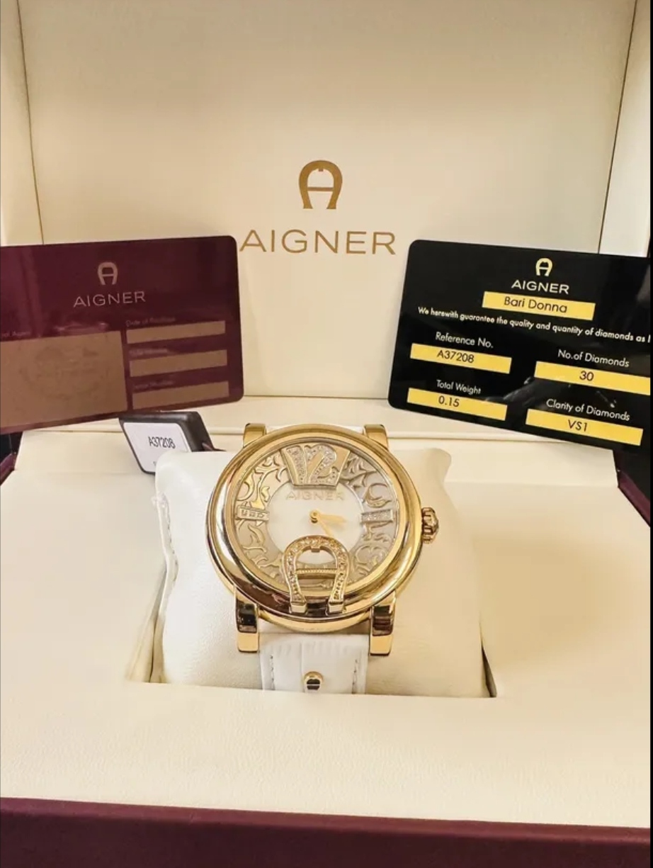 ساعة أجنر اصلية مع اسواره