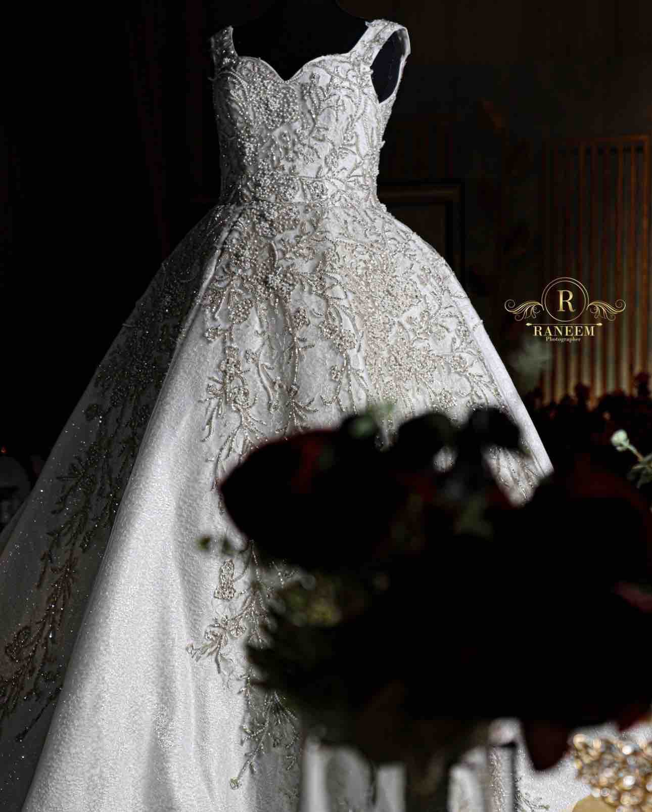 فستان زواج فخم ولبسه وحده