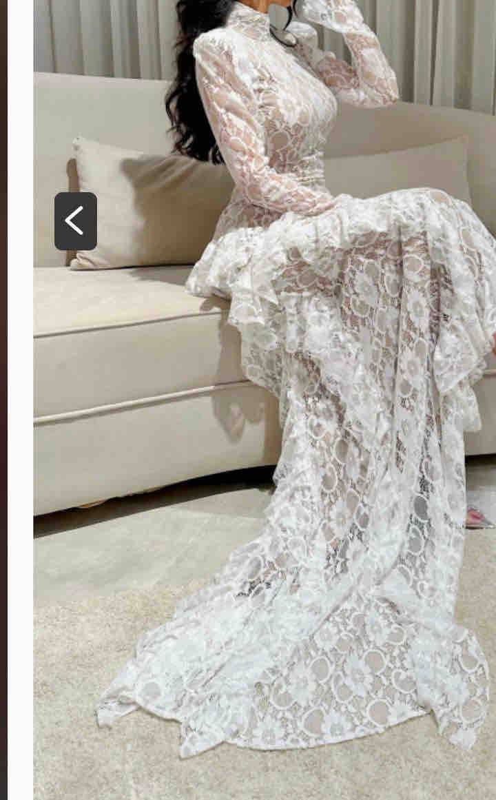 المصممه زمردا