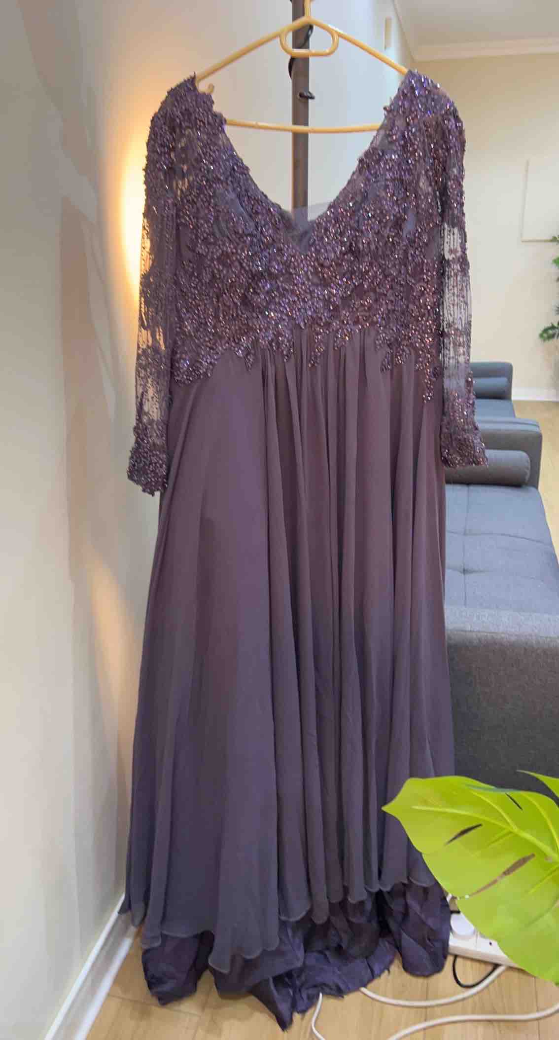 فستان يصلح حق ام المعرس