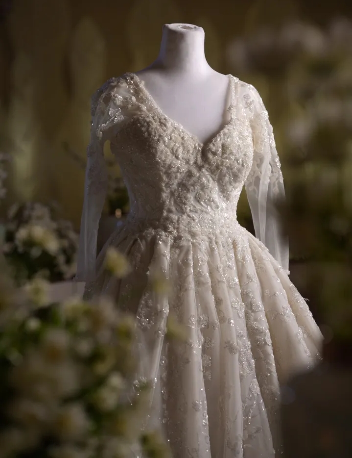 فستان زفاف من اتليه فالامارات