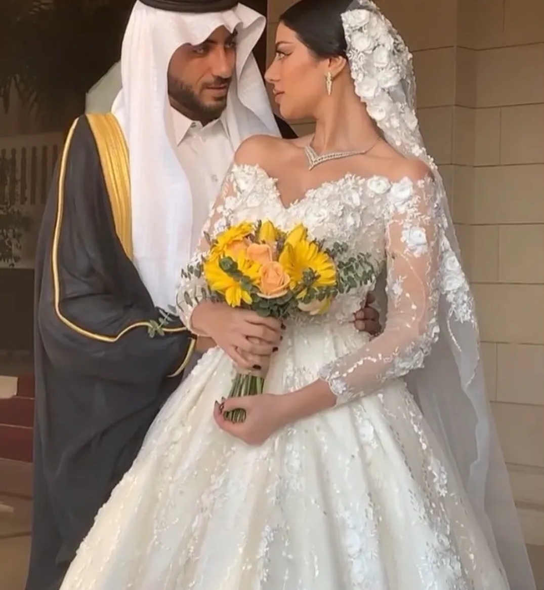 فستان عروس للايجار او البيع