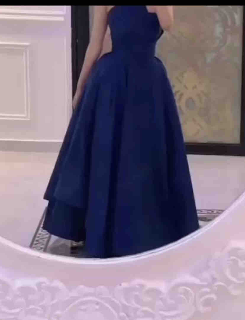 فستان ازرق جديد