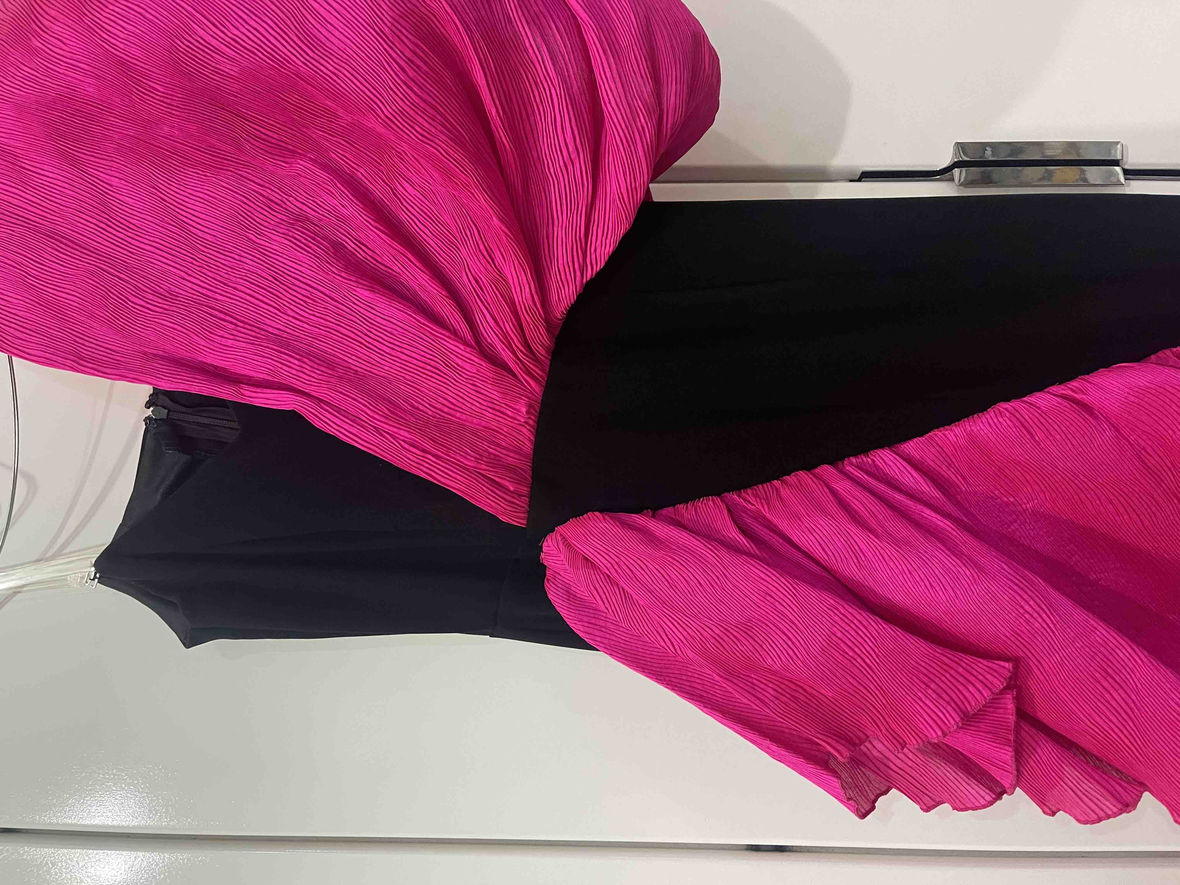 ضيق فوشي بأسود