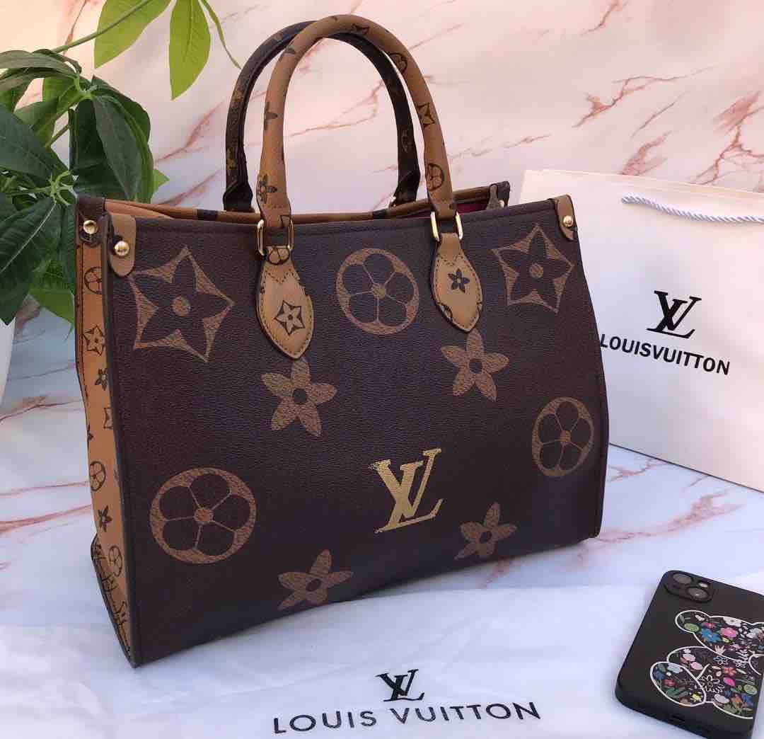 ?شنط مدرسيه جامعي  ماركه لويس فيتون