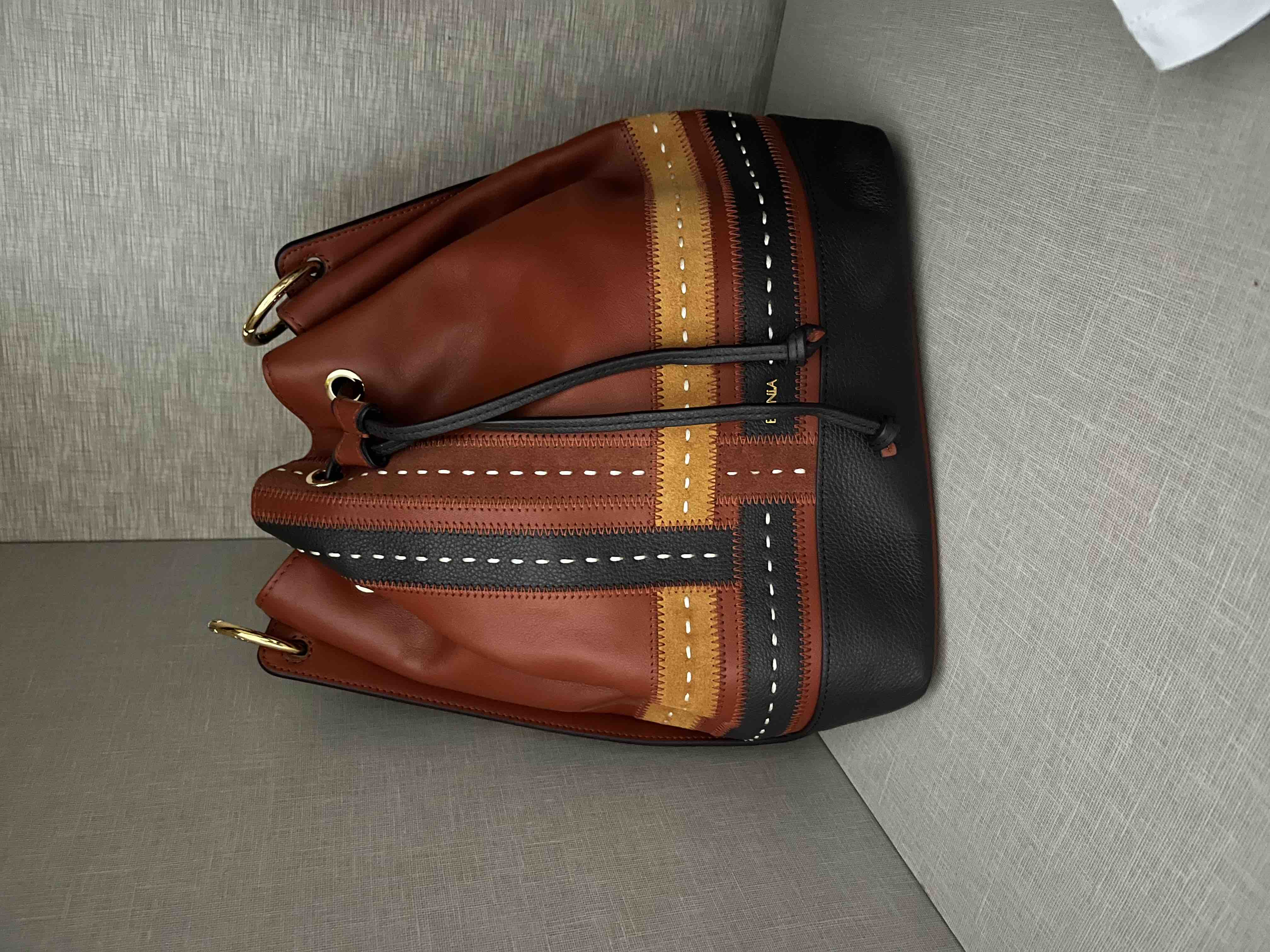 شنطة ماركة bonia