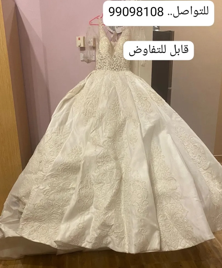 فسات زفاف أبيض