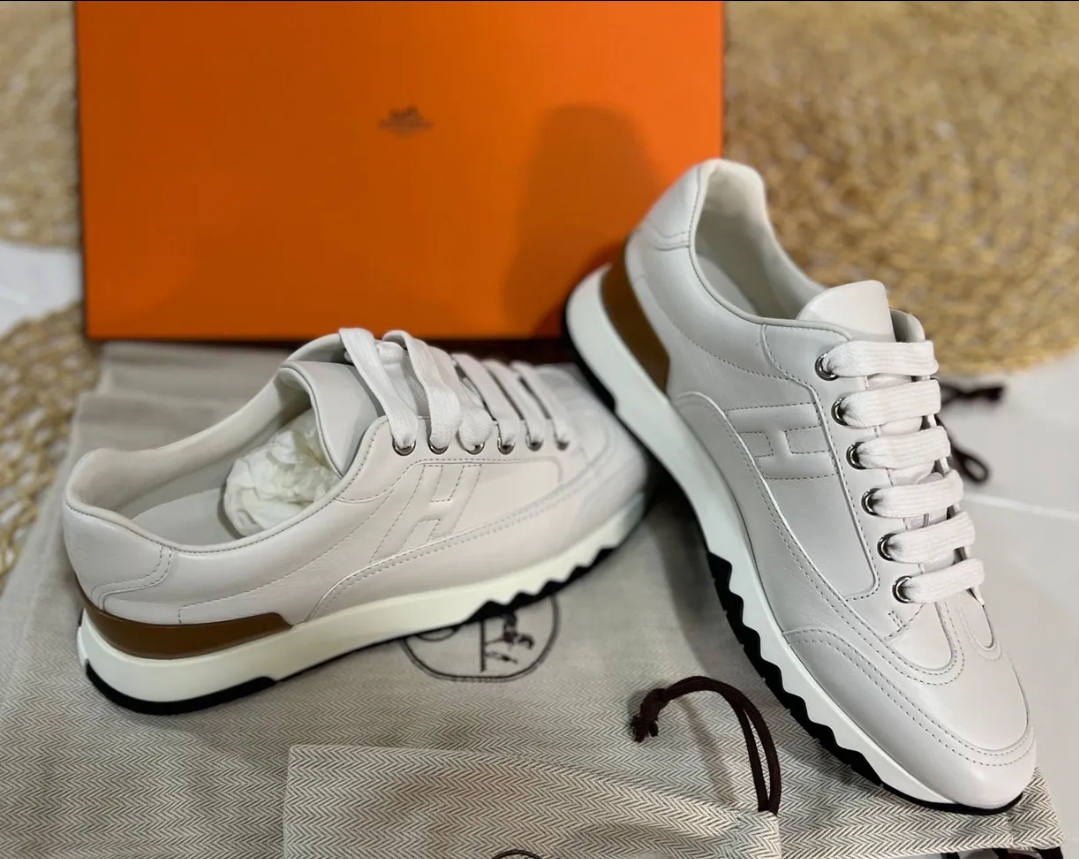 Hermes low top sneakers trail