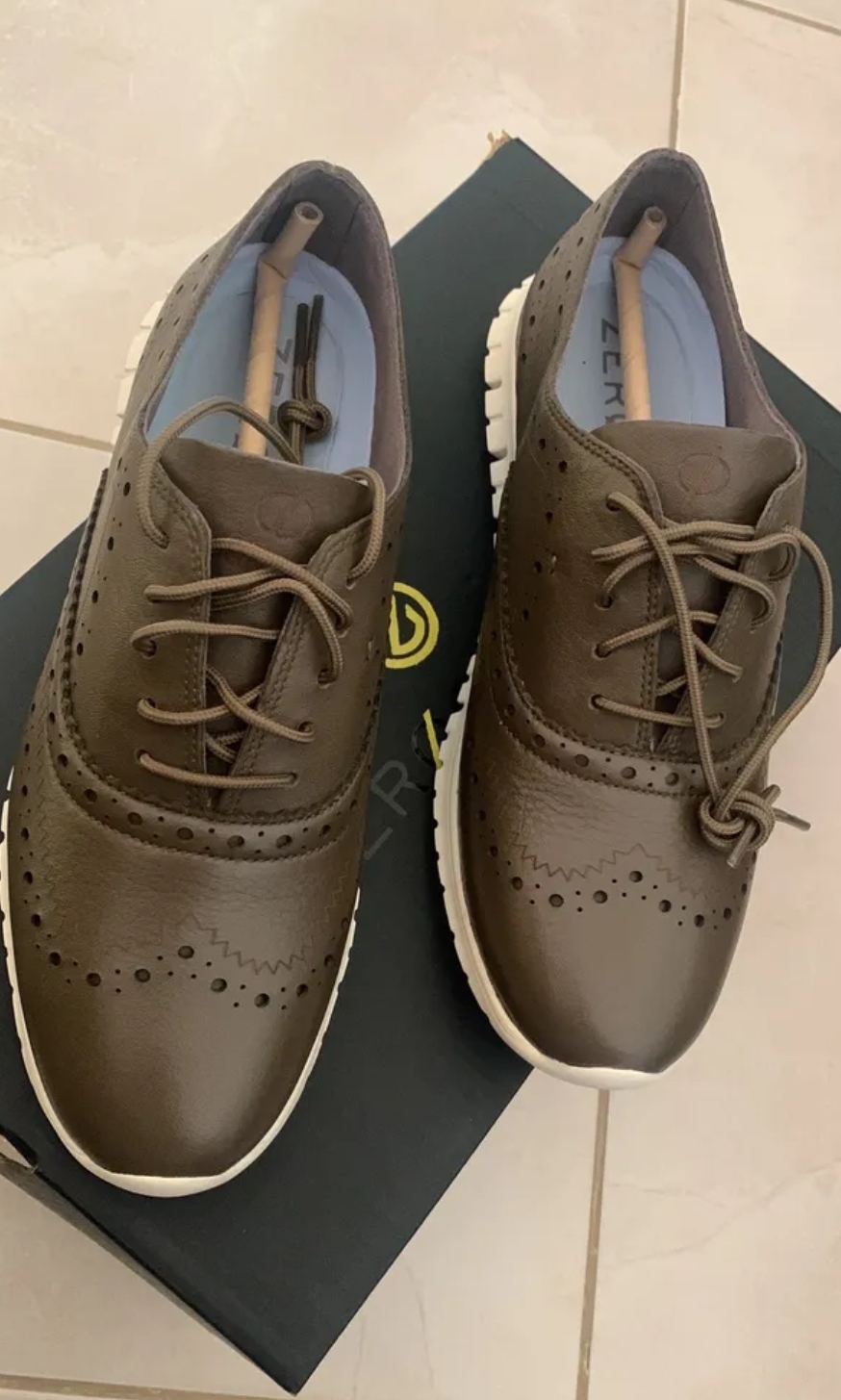 جوتي ماركة كول هان زيتي