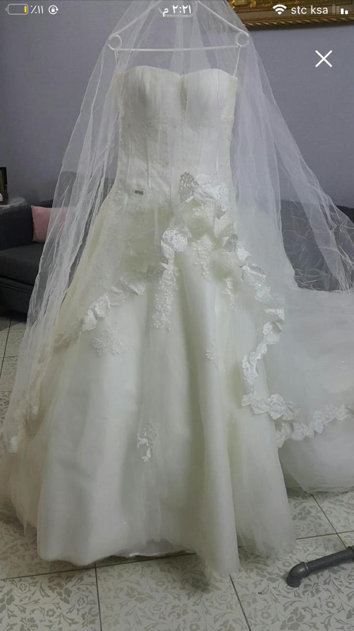 فستان زواج ابيض