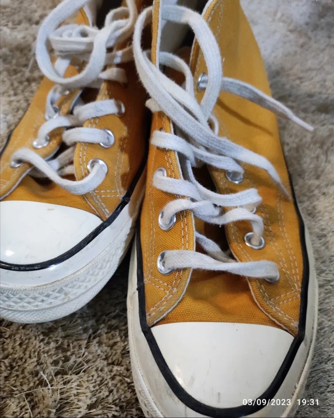 converse new. only worn once