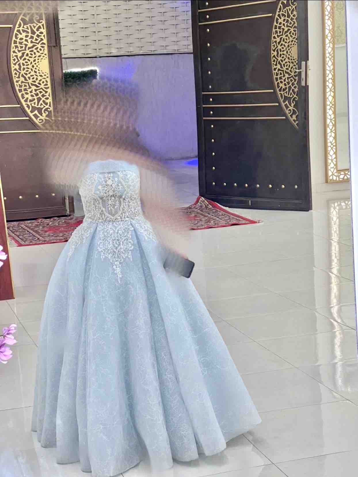 فستان جديد  استخدام مرة