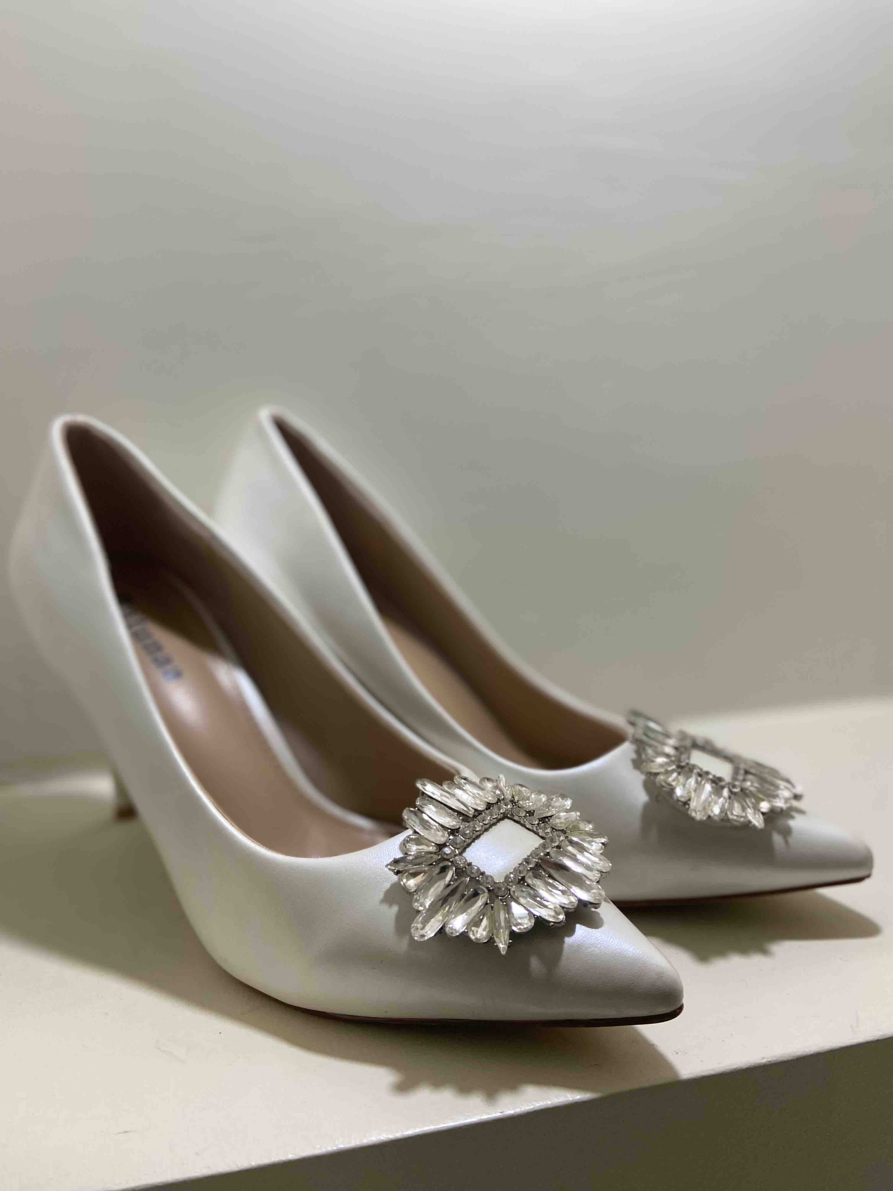 مزخرف بكرستال أنيق كعب عالي